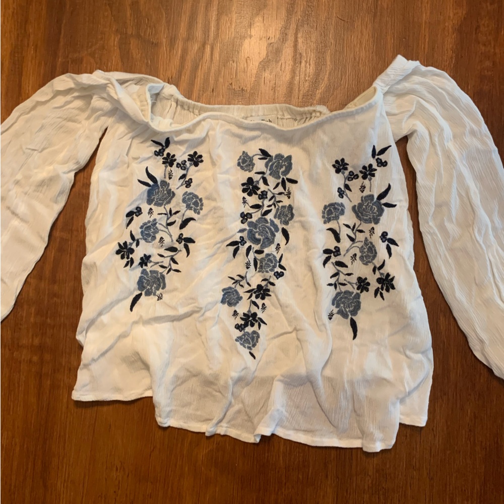 Abercrombie top